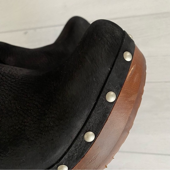 UGG Carnegie Cuffed Shearling Boots Black Suede Leather Platform Sz 8 - Picture 6 of 11